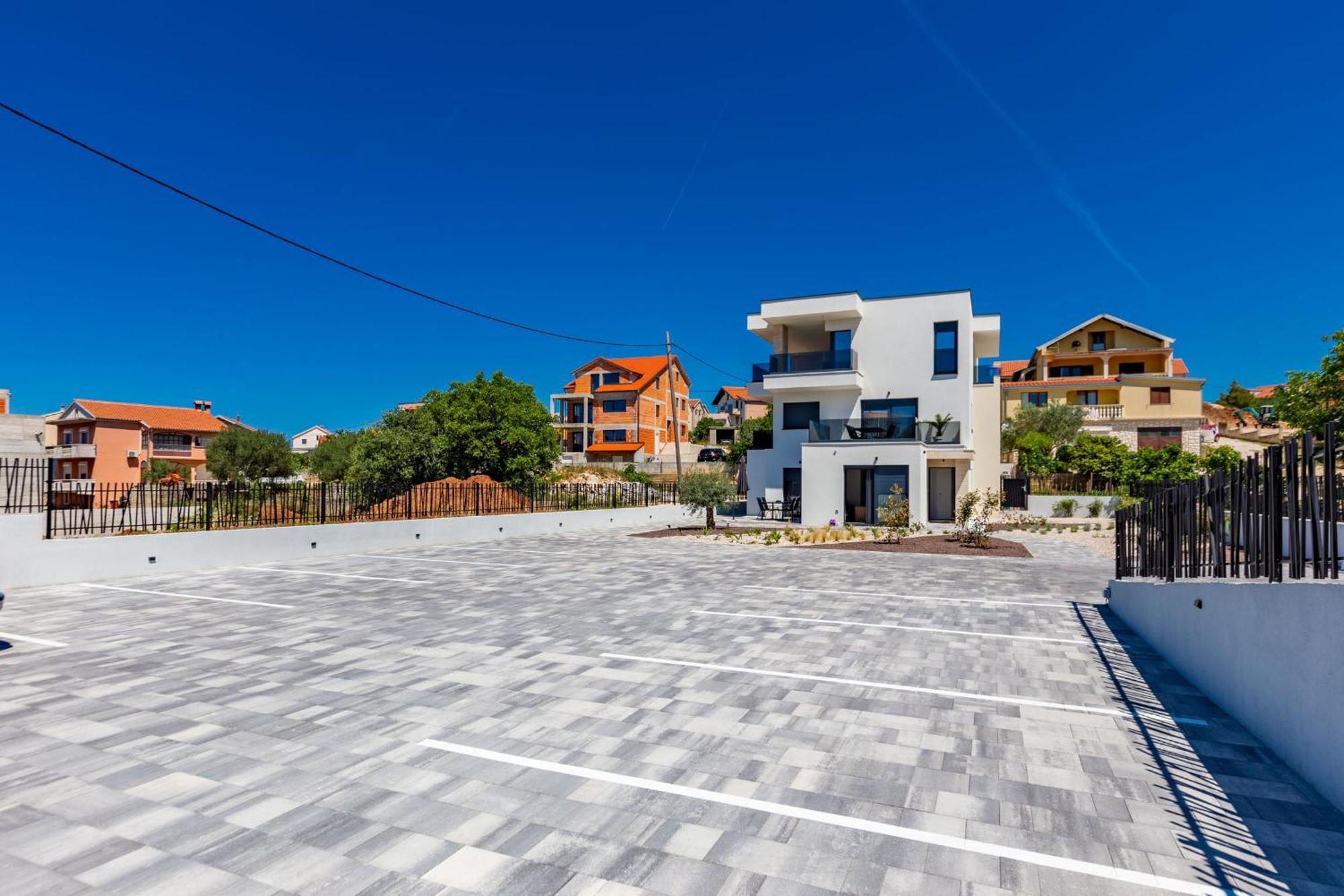 Casa Mia Apartments With Parking Zadar Eksteriør billede
