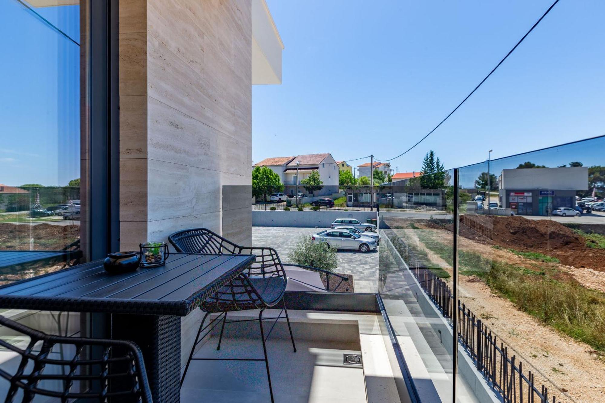 Casa Mia Apartments With Parking Zadar Eksteriør billede